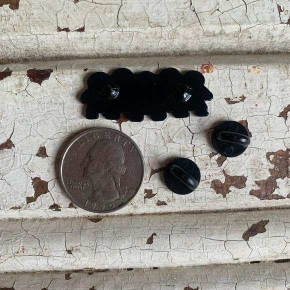 Brand new Pokémon inspired “Squirtle Squad” enamel pin - Picture 3 of 3